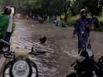 banjir-di-Pesanggrahan2343.jpg