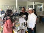 Warga Kaget, Bayi Laki-laki Baru Lahir Tanpa Pakaian di Aspal Jalan Duren Jaya Bekasi