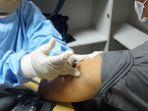 dosis-booster-vaksinasi-covid-19-di-sentra-vaksinasi-covid-19.jpg