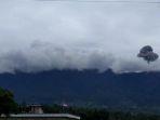 erupsi-Gunung-Marapi455.jpg