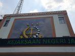 gedung-kejaksaan-negeri-jakarta-barat-di-kembangan-jakarta-barat-pada-selasa-2742021.jpg