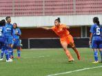 gelandang-persija-putri-zahra-muzdalifah.jpg