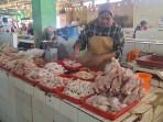 harga-ayam-di-Pasar-Ciracas-meroket23.jpg
