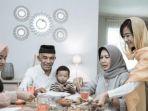 ilustrasi-keluarga-berbuka-puasa-bersama-di-bulan-ramadan008.jpg