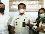 iyut-bing-slamet-saat-memberikan-keterangan-di-mapolres-jakarta-selatan-selasa-8122020.jpg