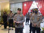 kapolda-metro-jaya-irjen-fadil-imran-usai-melantik-kapolsek-baru-selasa-2452022.jpg