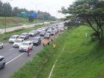 kemenhub-catat-jumlah-kendaraan-yang-melalui-gerbang-tol-cikampek-utama-i-sebanyak-477064.jpg