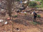 lahan-114-makam-tertimbun-sampah.jpg