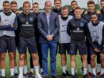 pangeran-william-n-timnas-inggris_20180707_235803.jpg