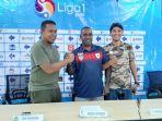 pelatih-tira-persikabo-kartini-dan-persipura-jayapura-putri-jelang-laga-semifinal-liga-1-putri.jpg
