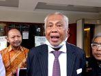 pengacara-kondang-oc-kaligis-beri-keterangan-pers-di-pn-tangerang.jpg