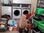 pengusaha-laundry-merugi-akibat-pemadaman-listrik05.jpg