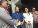 penyerahan-surat-pencabutan-status-tersangka-almarhum-hasya.jpg