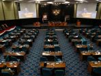 rapat-paripurna_20170718_180412.jpg