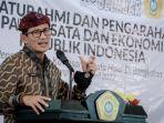sandiaga-uno-berdiskusi-dengan-pelaku-parekraf-di-universitas-trunojoyo-madura.jpg
