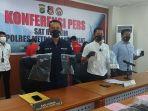 satreskrim-polres-metro-jakarta-pusat-tangkap-empat-perampok.jpg