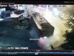 sebuah-video-rekaman-cctv-memperlihatkan-detik-detik-truk-menghantam-patung-bima.jpg