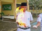 siswa-man-4-banyuwangi-punya-cara-uni-belajar-pelajaran-kimia.jpg