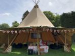 tenda-untuk-nonton-harry-kane_20180711_174655.jpg
