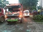 truk-sampah-rusak.jpg
