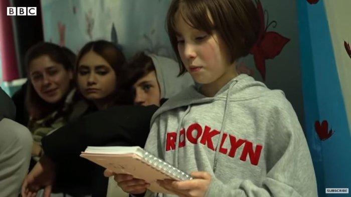 Presenter Media Rusia Dicap Menjijikan oleh Bosnya Sendiri seusai Ingin Tenggelamkan Bocah Ukraina