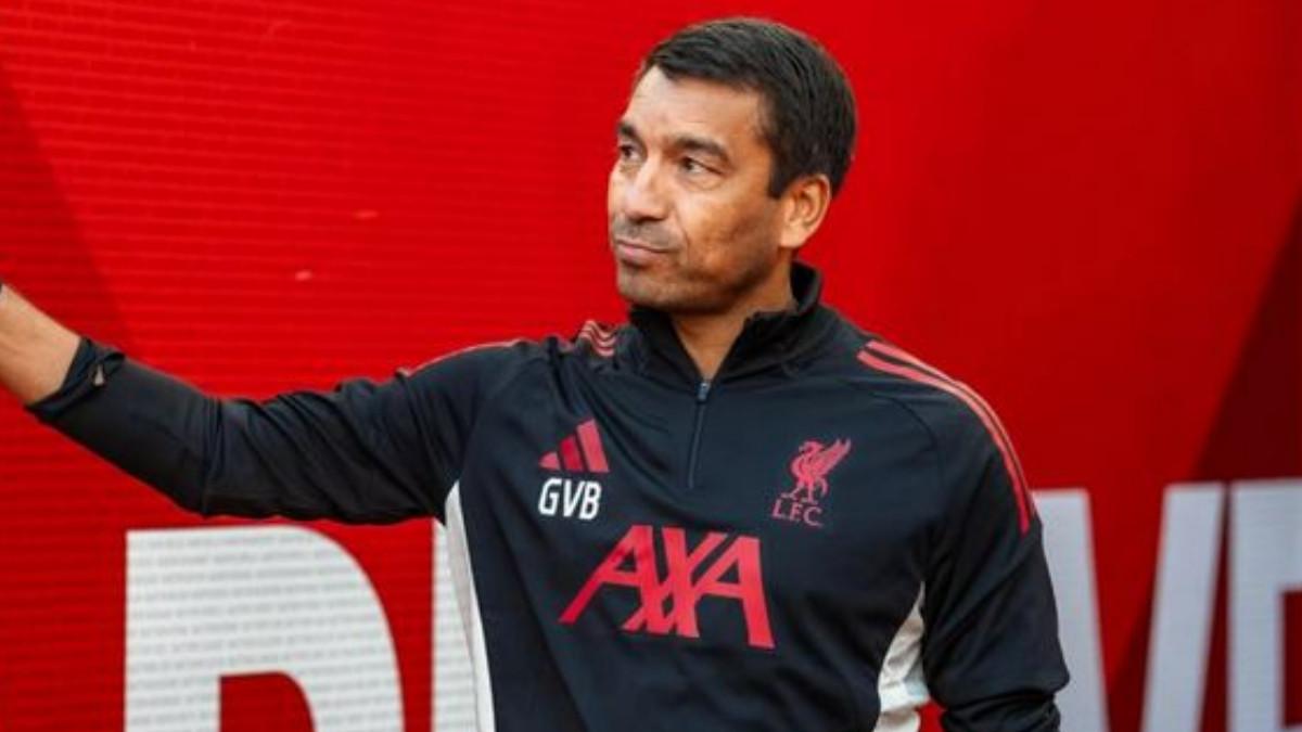 CALON PELATIH TIMNAS - Giovanni van Bronckhorst saat bersama Liverpool.