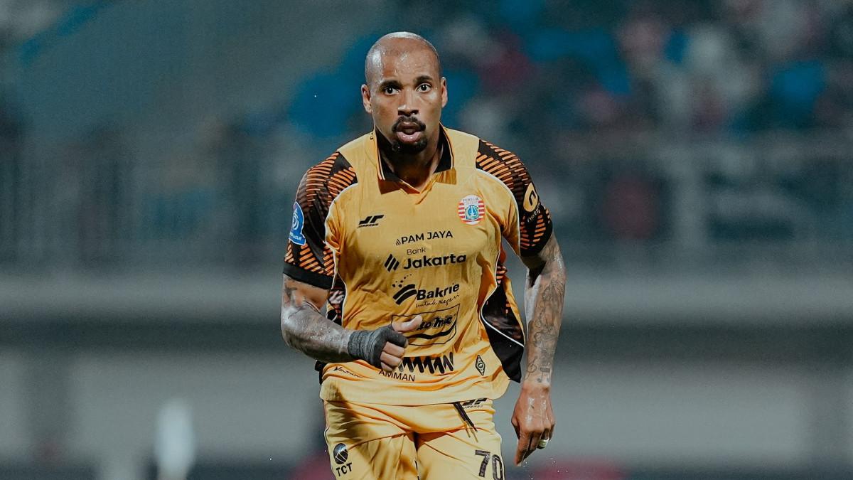 Gustavo Cedera-pasca Persija Libas Madura United, Jakmania Respons Mencengangkan & Ungkit Arema FC