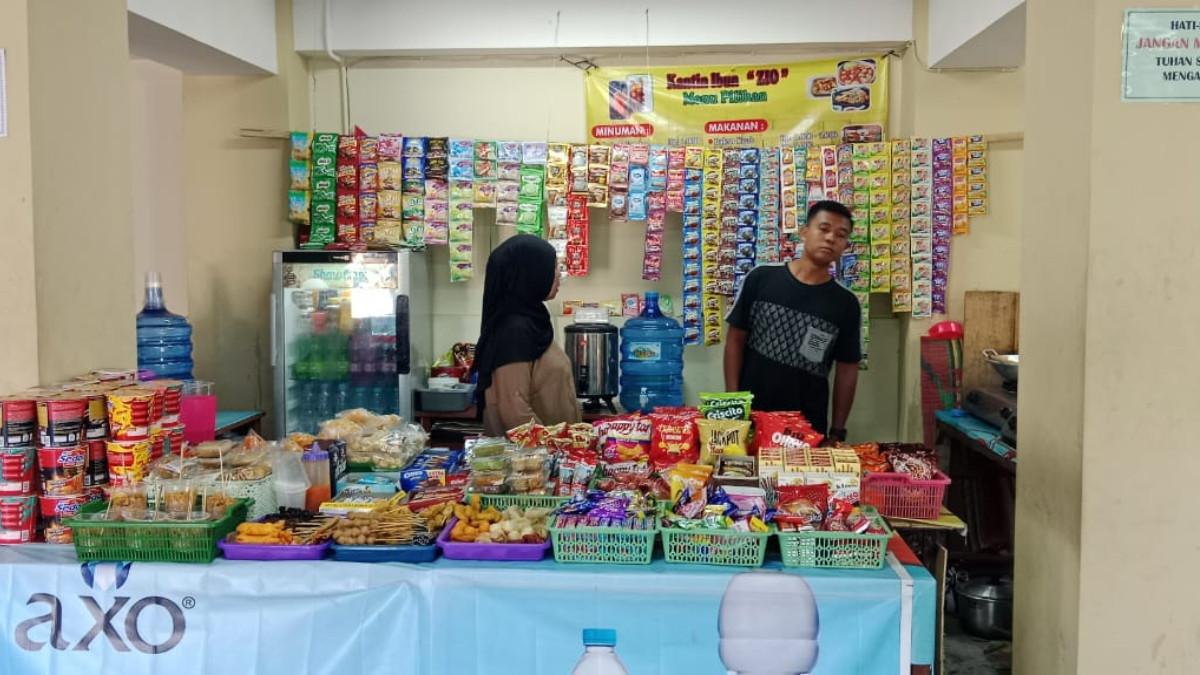 Potret Kantin Ibun Zio yang berada di SMP N 16 Surakarta.