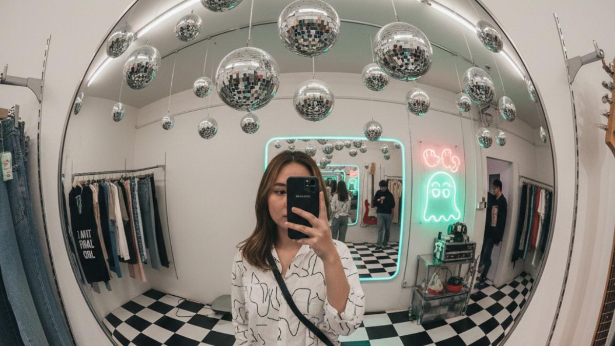 PROMPT AI FISHEYE - Gambar ini dibuat dengan prompt Gemini AI