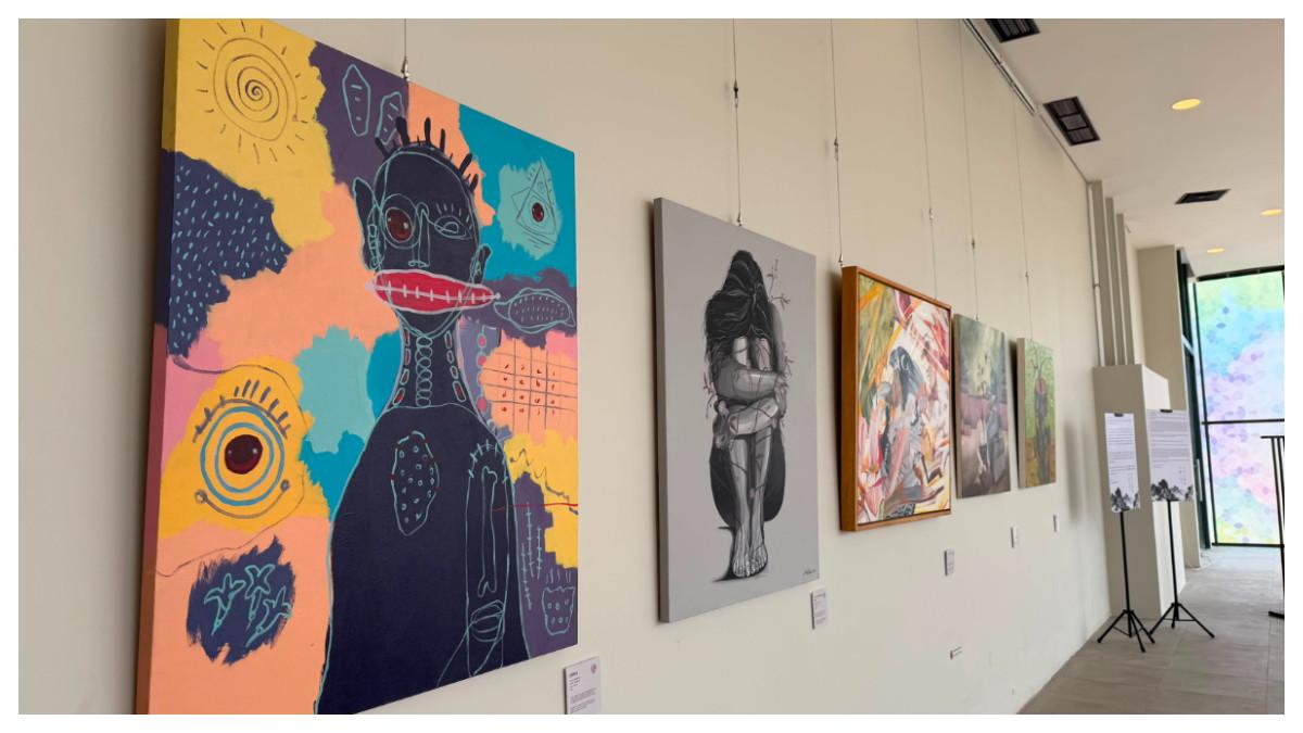 MUSEUM TAHIR SOLO - Potret jajaran karya lukisan di area khusus art exhibition Museum Tahir Solo hasil dari kolaborasi dengan mahasiswa Institut Seni Indonesia Surakarta, Selasa (4/8/2026).
