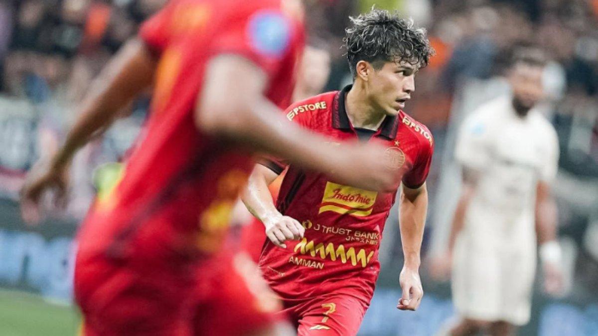 Momen aksi Ryo Matsumura pada pertandingan Persija Jakarta kontra Persita Tangerang di Jakarta International Stadium, Minggu (19/1/2025). Hasil akhir Persija Jakarta kontra Persita Tangerang, panggung magis Ryo Matsumura, 2 assistnya bikin Persebaya Surabaya nangis.