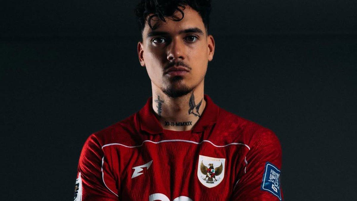 PROFIL PEMAIN - Sosok Shayne Pattynama saat mengenakan jersey Timnas Indonesia (18/5/2025)