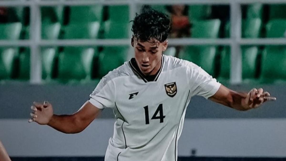 KUALIFIKASI PIALA ASIA U-23 -  Penyerang naturlisasi Timnas Indonesia, Rafael Struick ketika menghadapi Laos dalam lanjutan match day pertama babak penyisihan grup J Kualifikasi Piala Asia U-23 2026 di Stadion Gelora Delta Sidoarjo, Jawa Timur pada Rabu, 3 September 2025.