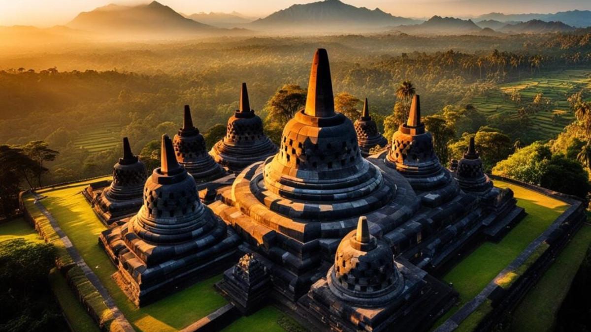 BOROBUDUR- Gambar Candi Borobudur sebagai wisata di Yogyakarta yang masuk dalam warisan UNESCO,diakses pada laman tripjive.com, Kamis (23/10/25).