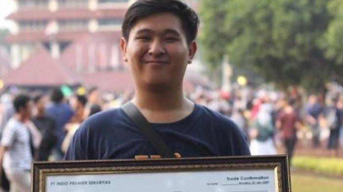 Cervin Chaniago pemberi kado saham untuk gebetannya.