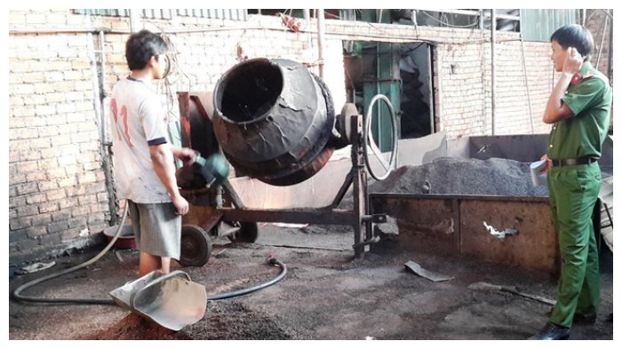 Polisi Vietnam Gerebek Pabrik Penghasil Kopi Berbahan Baterai Bekas dan Debu