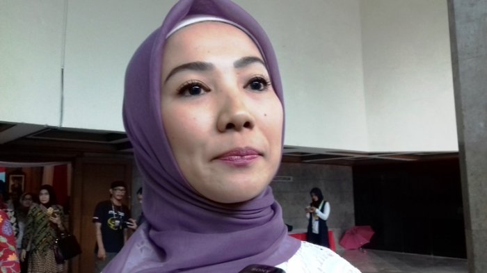 Inilah Pesan Istri Cantik Idrus Marham untuk Sang Suami yang Kini Menjadi Menterinya Jokowi