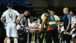 Gelandang-Persib-Bandung-Dedi-Kusnandar-mengalami-cedera.jpg
