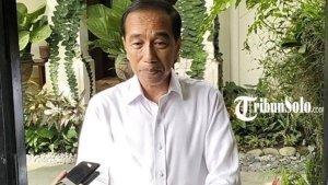 Joko-Widodo-Jokowi-saat-berada-di-kediamannya-di-Solo.jpg