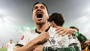 Kevin-Diks-mencetak-gol-debut-untuk-Borussia-Monchengladbach.jpg