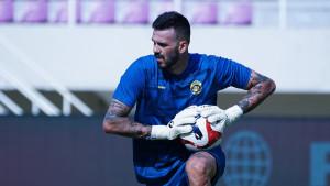 Kiper-asing-Arema-FC-Lucas-Frigeri-di-sesi-l.jpg