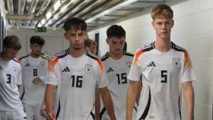 Laurin-Ulrich-Timnas-Jerman-222.jpg
