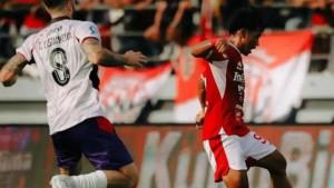 PROFIL-REYNER-BARUSU-Penampilan-Debut-Pemain-Muda-Bali-United.jpg