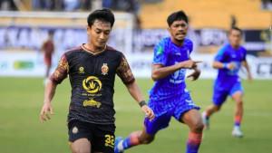 PSPS-Pekanbaru-vs-Sriwijaya-FC-dalam-lanjutan-C.jpg