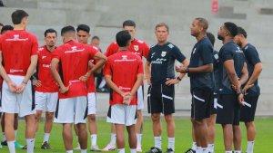 Patrick-Kluivert-memberikan-arahan-Timnas-Indonesia.jpg