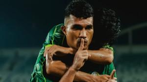Penyerang-PSS-Sleman-Gustavo-Tocantins-saat-merayakan-gol-ke-gawang-Persiba.jpg