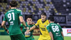 Persebaya-Surabaya-dan-Semen-Padang-2221.jpg