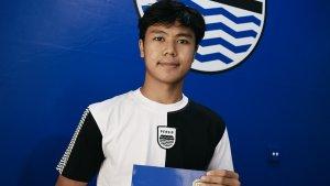 Persib-Bandung-mengumumkan-gelandang-Nazriel-Alfaro-Syahdan-sebagai-pemain-terbarunya.jpg