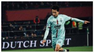 Potret-Thom-Haye-Saat-Laga-Almere-City-Vs-Feyenoord.jpg