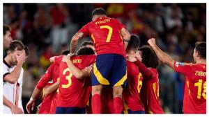 Skuad-Spanyol-tengah-melakukan-selebrasi.jpg